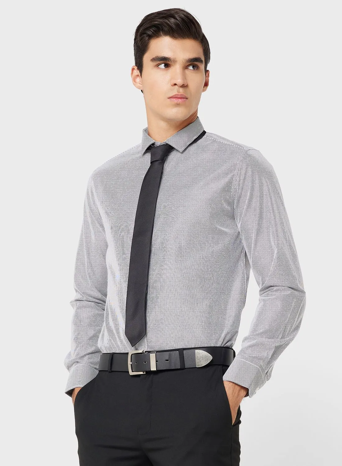 Robert Wood Men Charcoal Grey White Slim Fit Pure Cotton Striped Formal Shirt