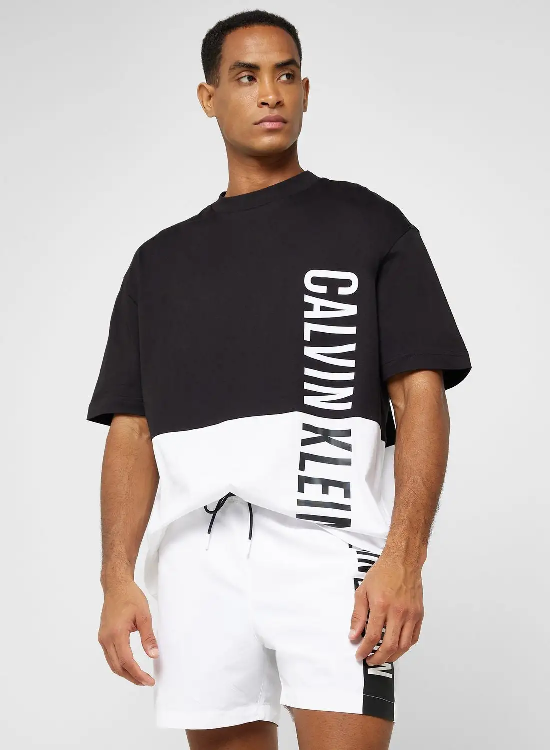 CALVIN KLEIN Colour Block Crew Neck T-Shirt