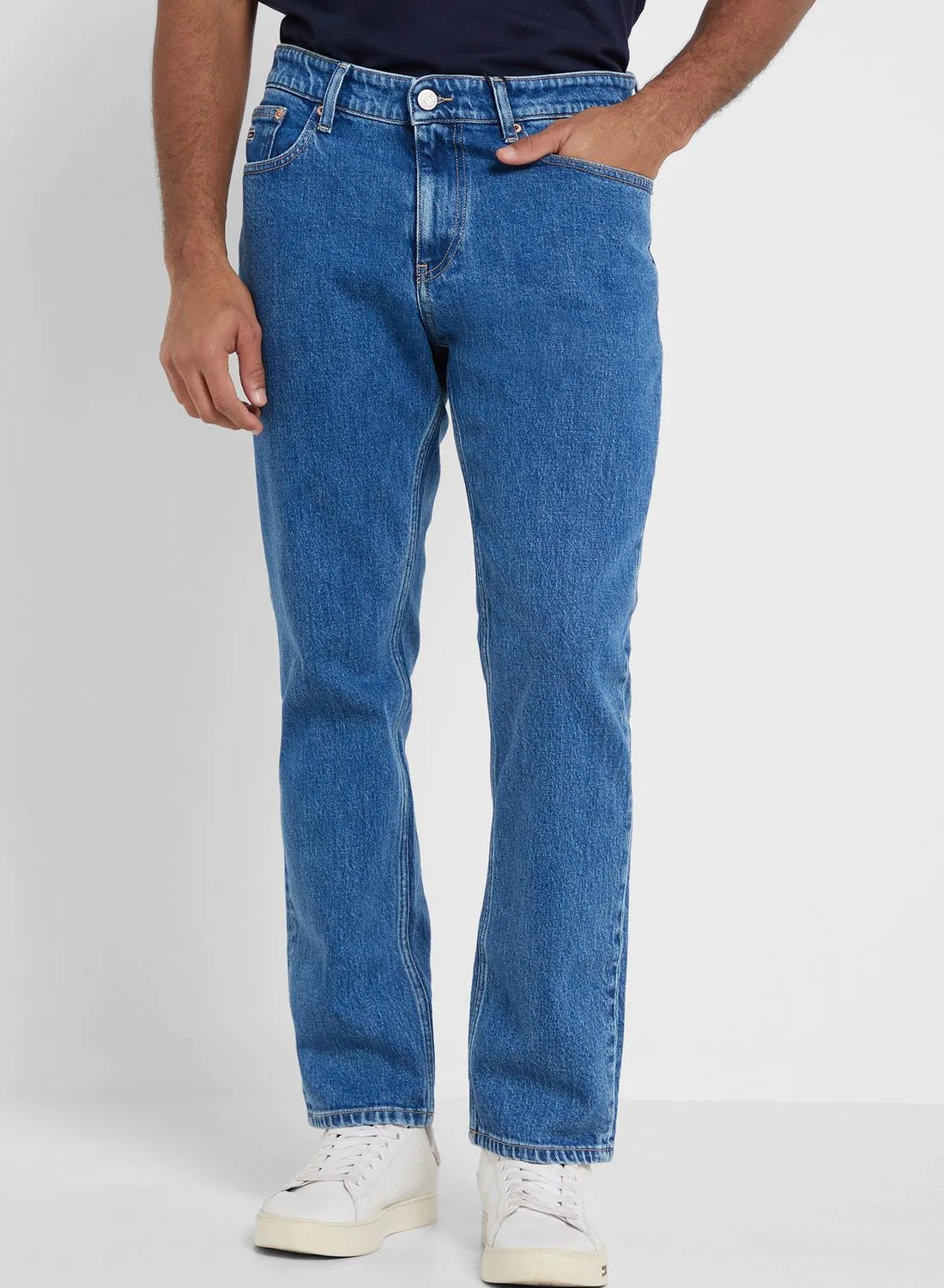 TOMMY JEANS Mid Wash Staright Jeans