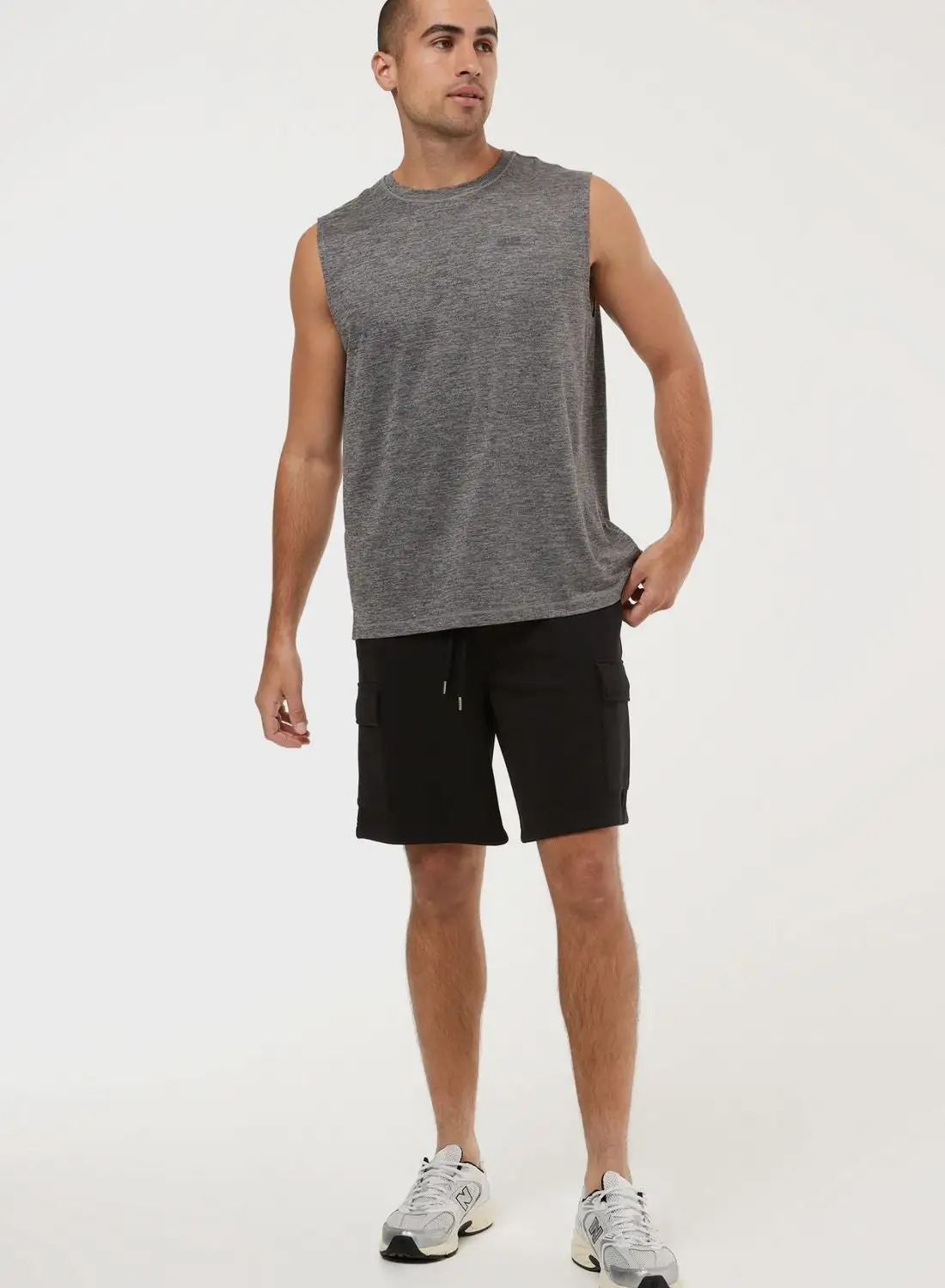 American Eagle Essential Cargo Shorts