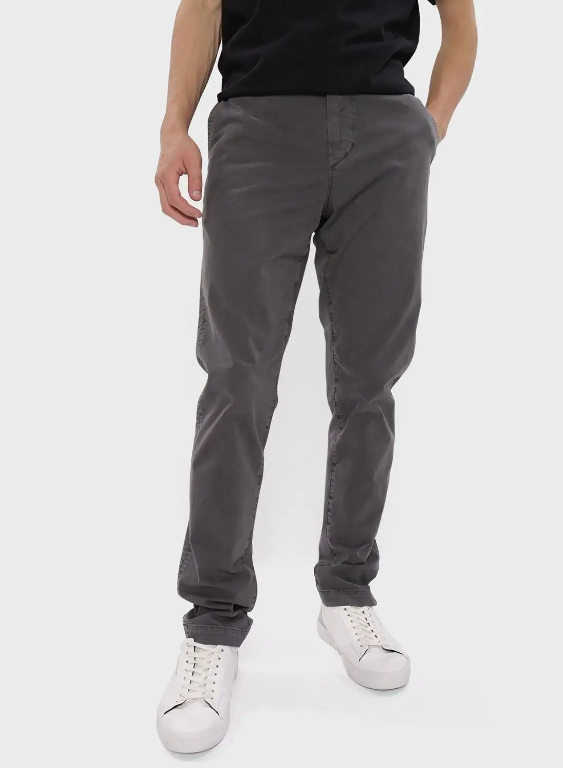 American Eagle Essential Slim Fit Chinos