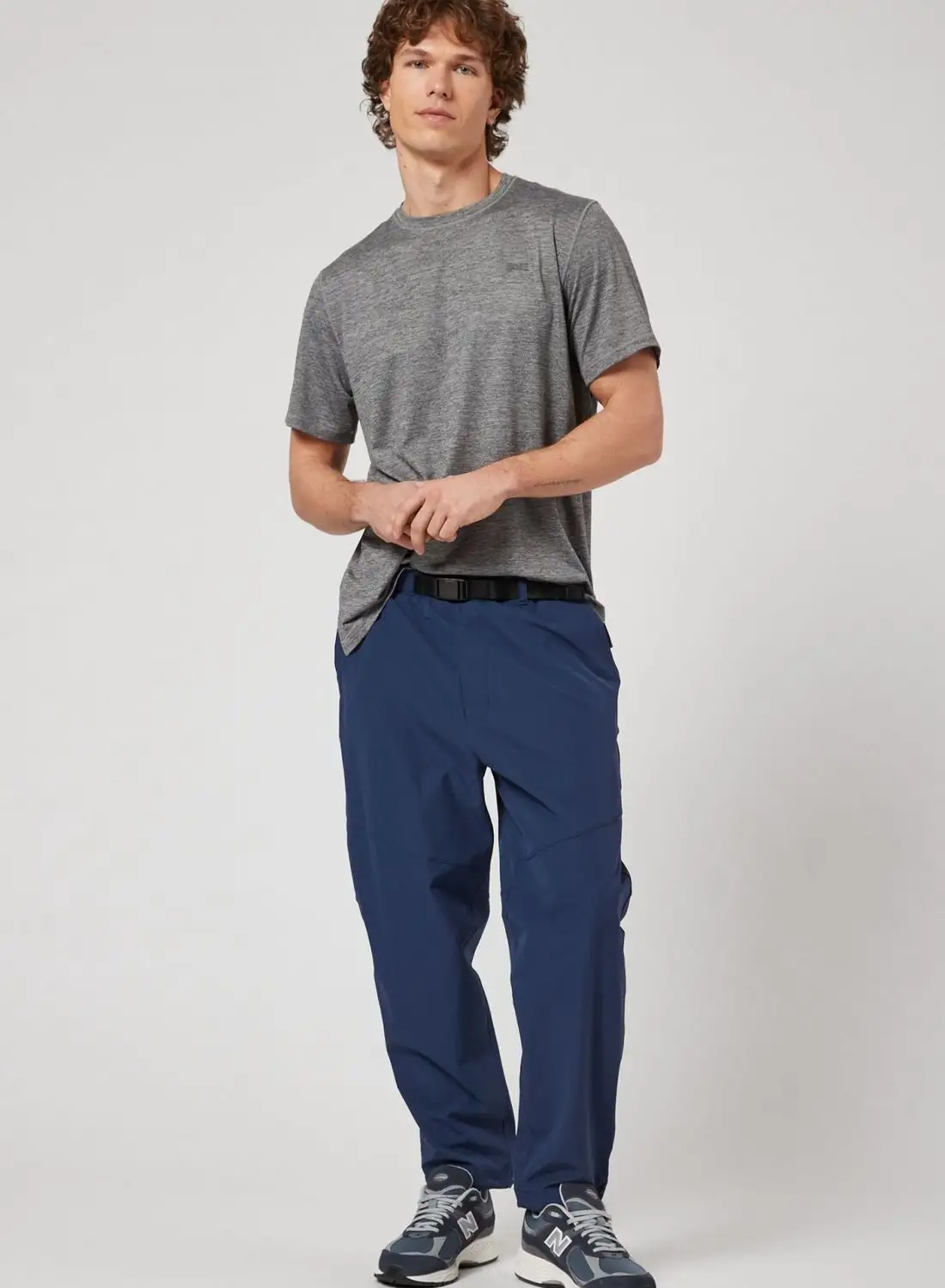 American Eagle Essential Belted Joggers