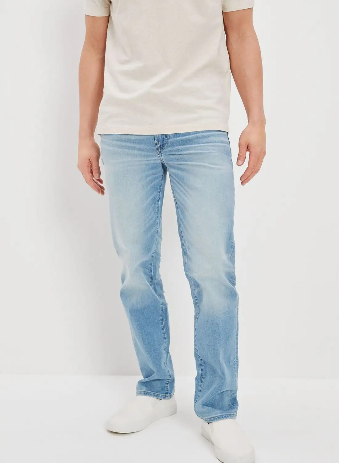 American Eagle Light Wash Straight Fit Jeans