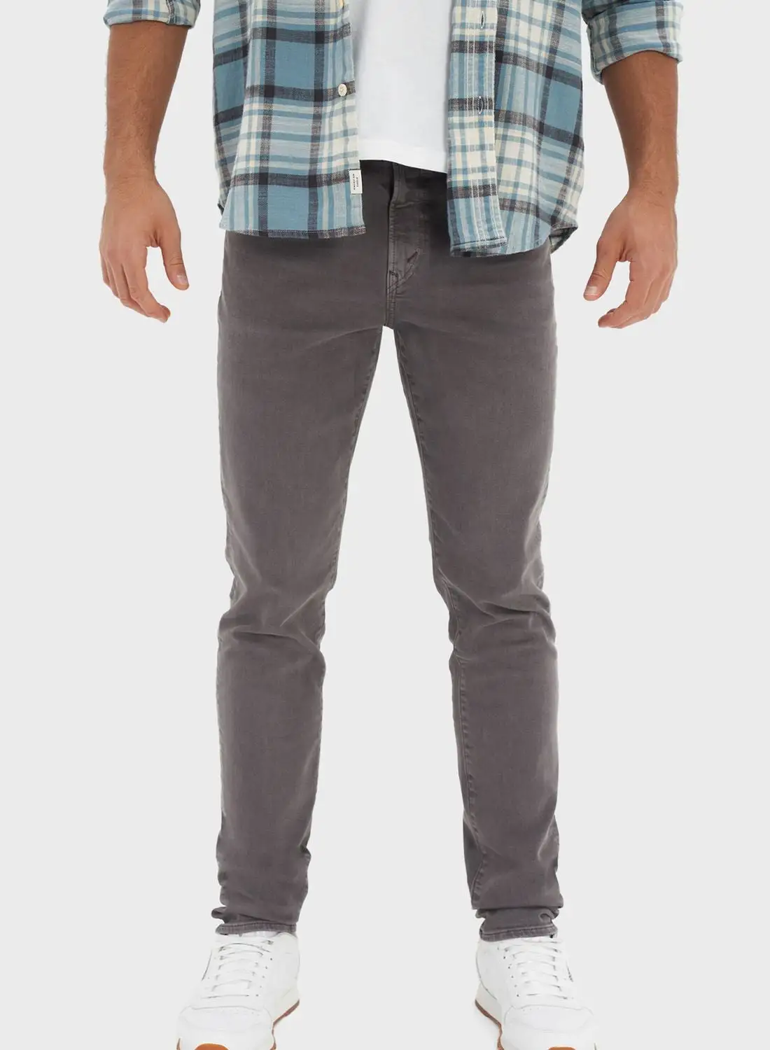 American Eagle Light Wash Slim Fit Jeans