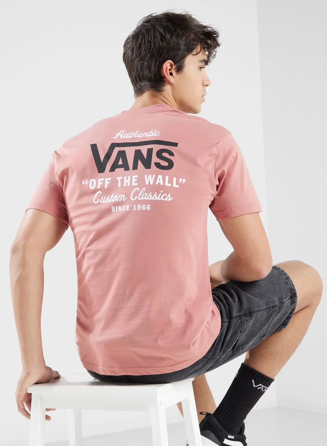 تي شيرت VANS الكلاسيكي