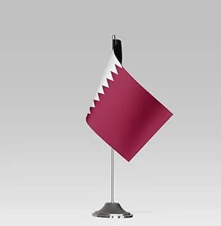 BPA® QATAR FLAG علم طاولة صغير الحجم مع حامل ديكور مكتبي أنيق (22x10 سم)