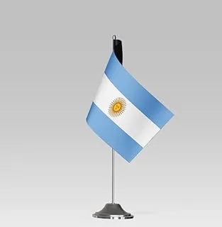 علم طاولة صغير الحجم BPA® ARGENTINA FLAG مع حامل ديكور مكتبي أنيق (21 × 10 سم)