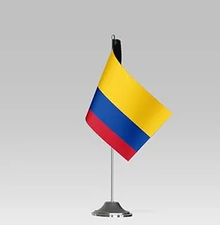 علم طاولة صغير الحجم BPA® COLOMBIA FLAG مع حامل ديكور مكتبي أنيق (21x10 سم)