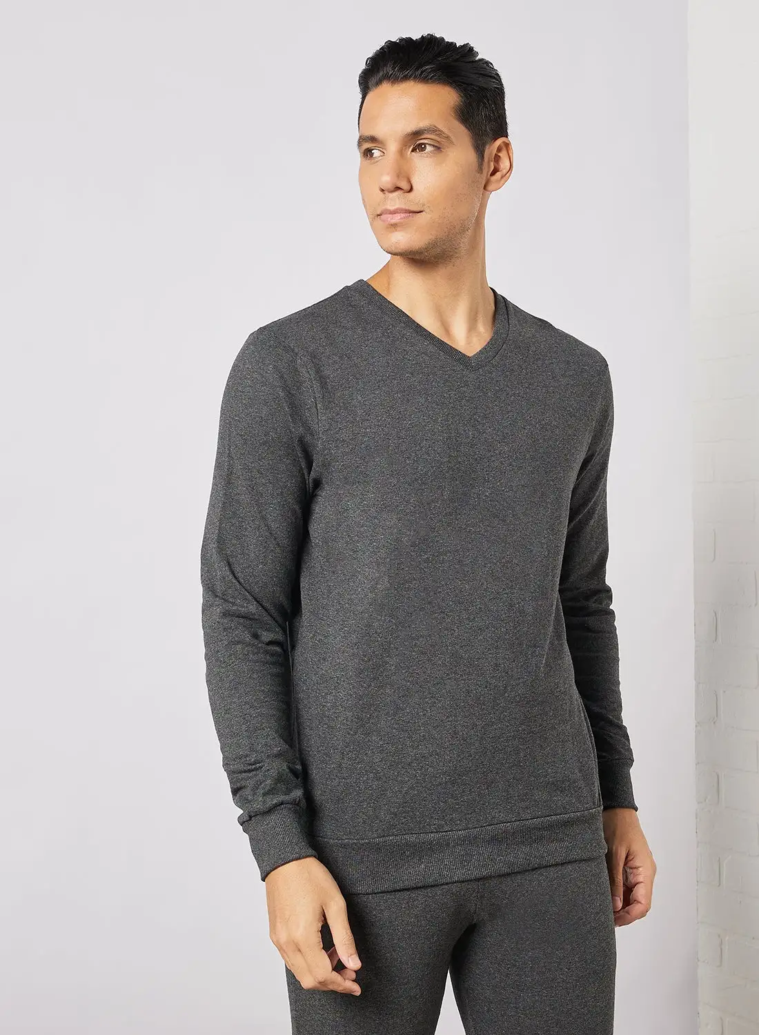 Noon East V-Neck Sweatshirt Heather Charcoal