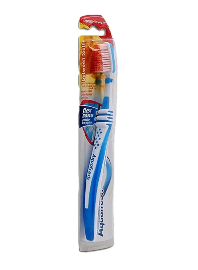 فرشاة أسنان متوسطة Aquafresh Clean Control