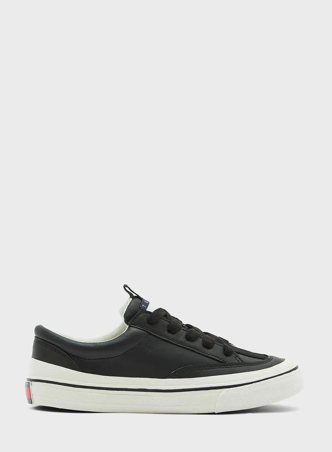 TOMMY JEANS Essential Vulcanized  Sneakers