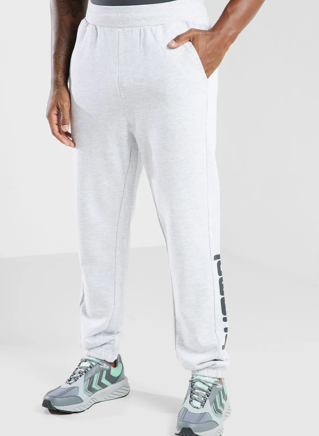 Hummel Legacy Manfred Regular Sweatpants