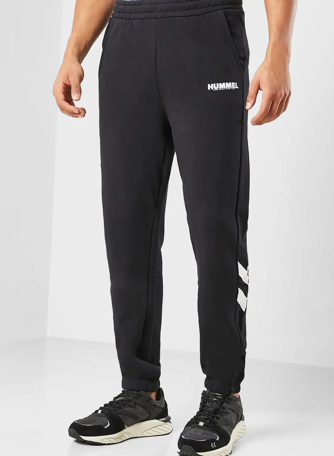 Hummel Legacy Regular Sweatpants