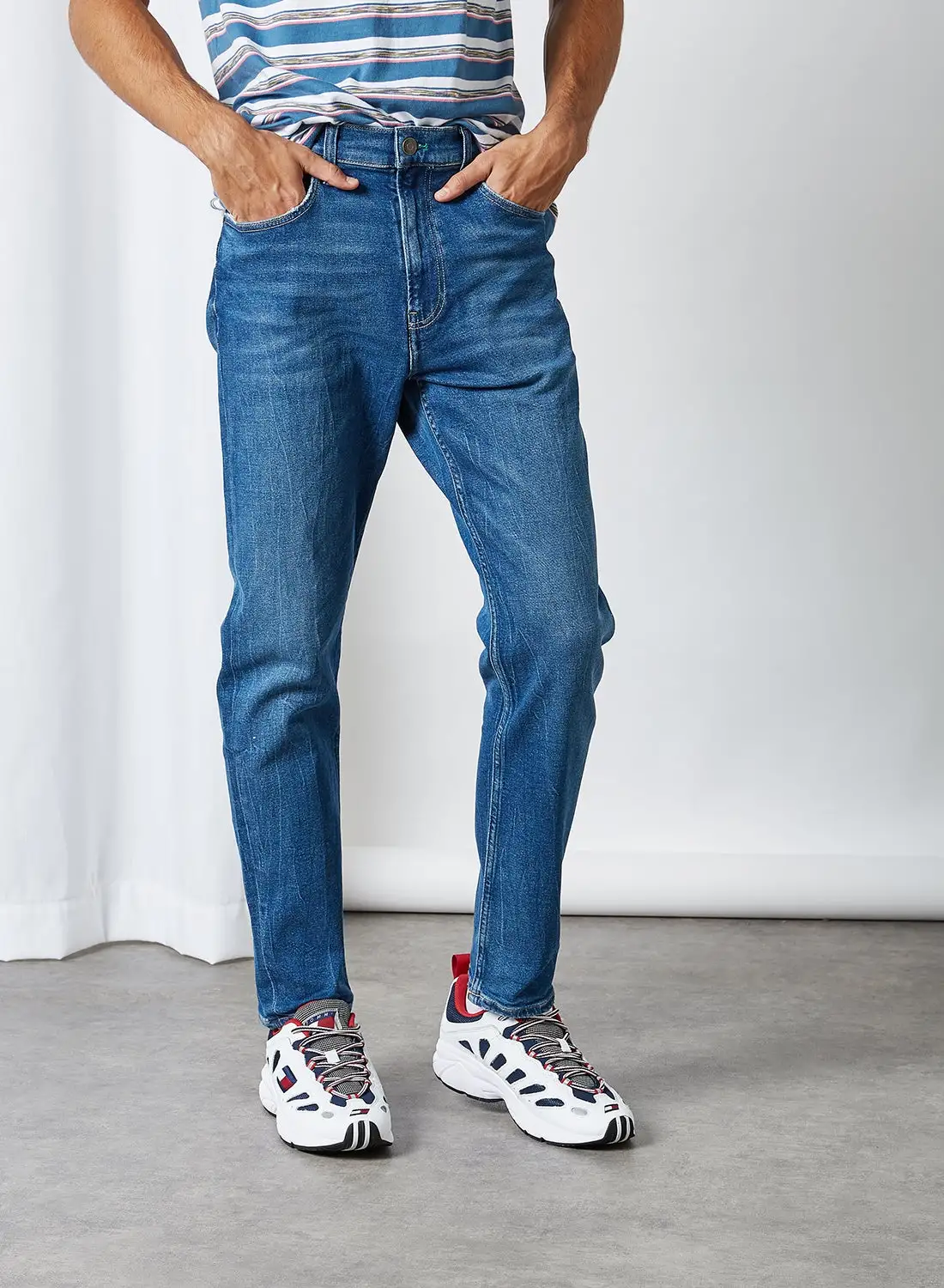 TOMMY JEANS Relaxed Tapered Jeans Mid Blue