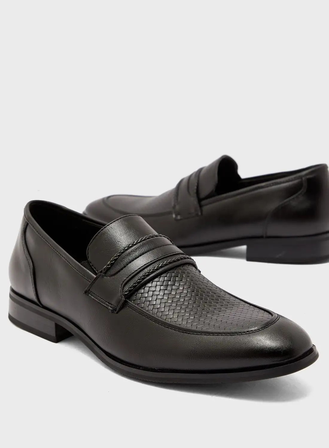 Robert Wood Formal Textured Apron Slip Ons