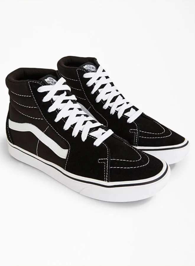 حذاء رياضي VANS Ua Comfycush Sk8 برقبة عالية أسود / أبيض حقيقي