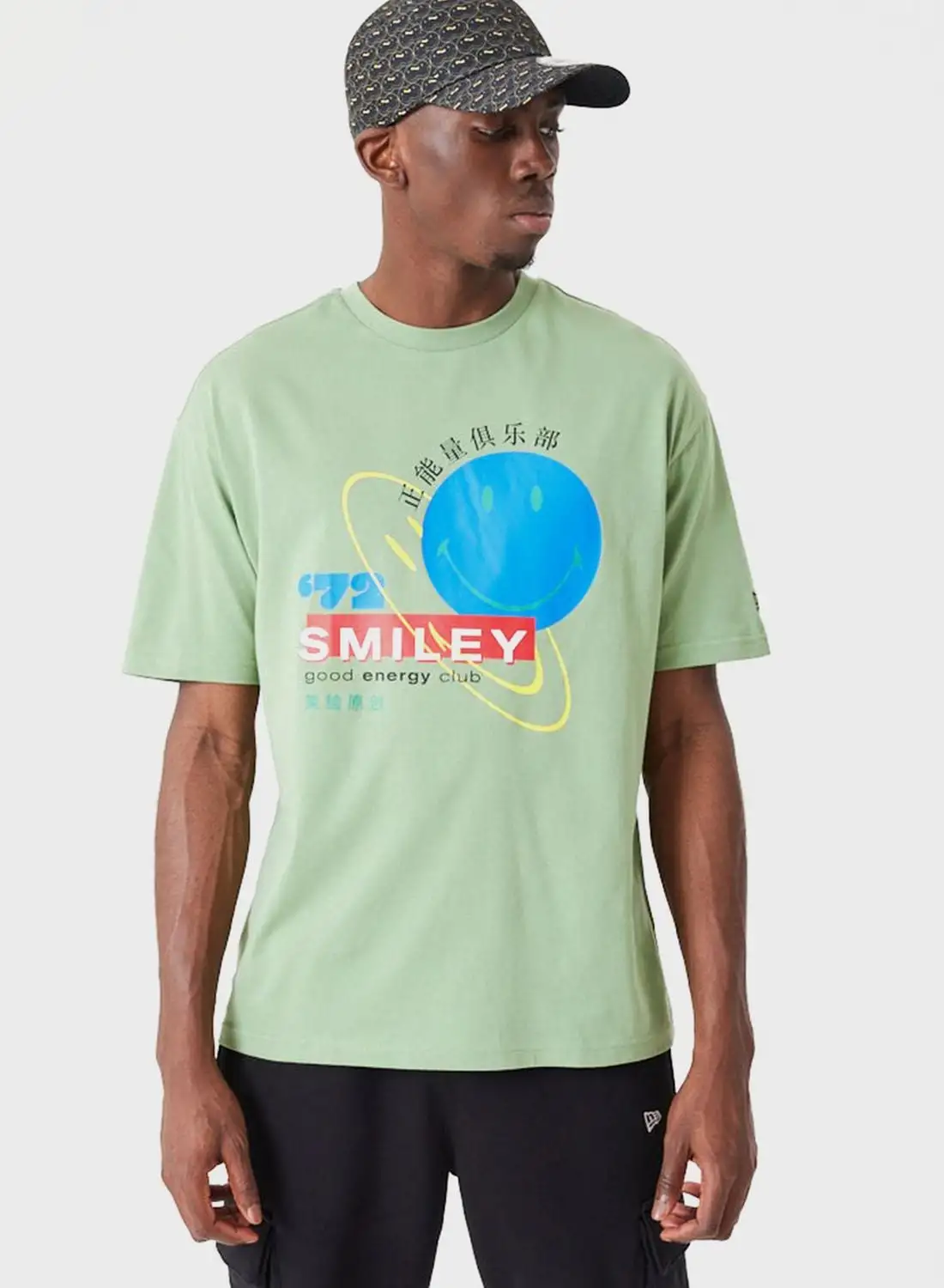 NEW ERA Smiley Universe Logo T-Shirt