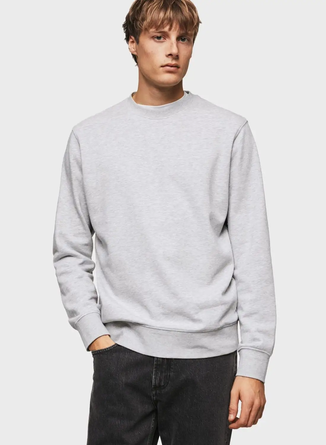 Mango Man Essential Sweatshirt