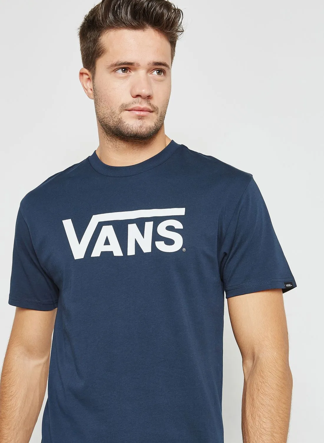 تي شيرت كلاسيكي بشعار VANS