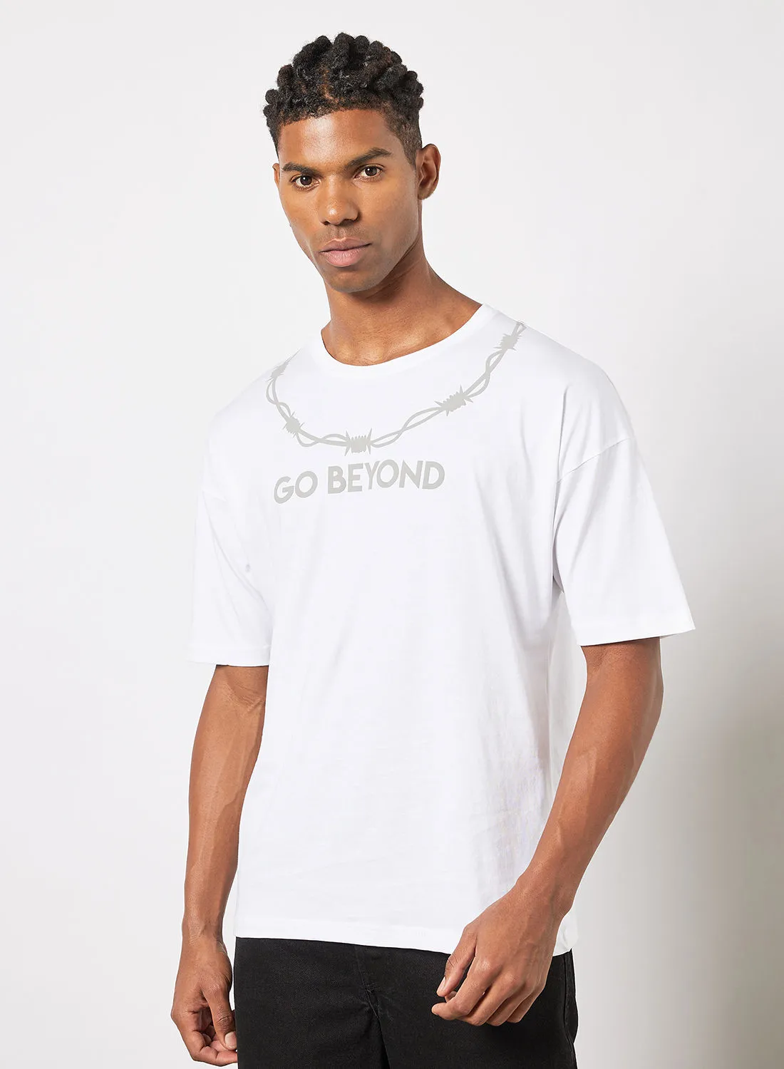 QUWA Puff Print At Neck T-Shirt White