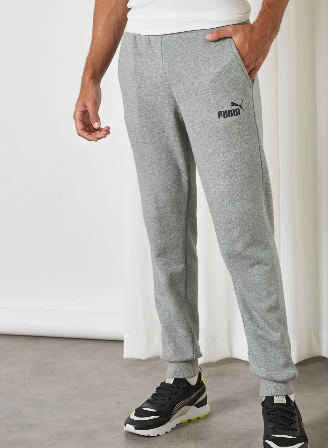 PUMA Essentials Logo Sweatpants Medium Grey Heather