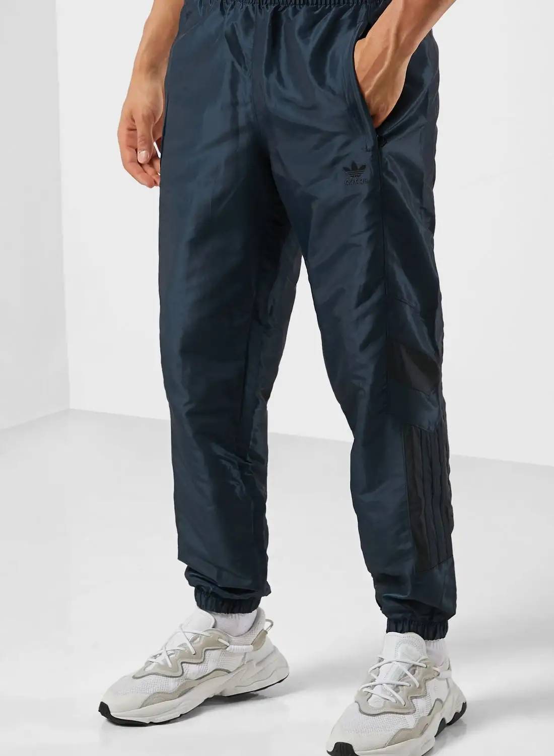 adidas Originals Rekive Woven Sweatpants