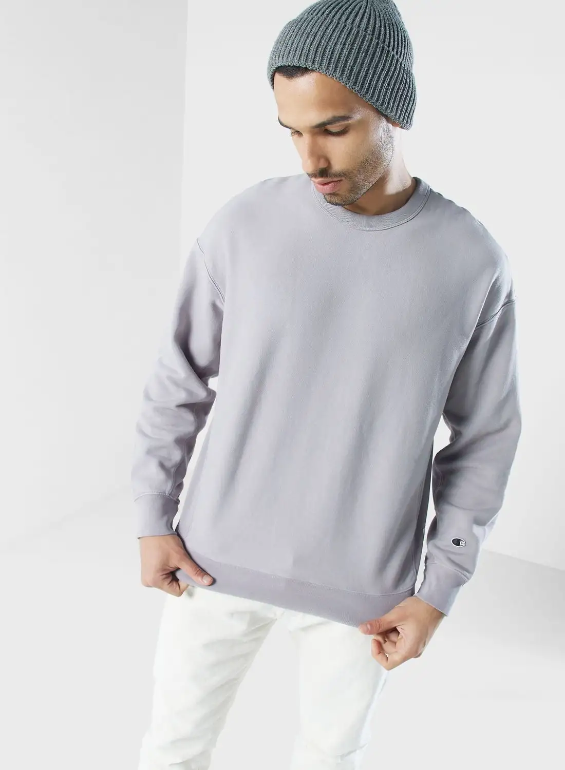 Champion Essential Sweatshirt