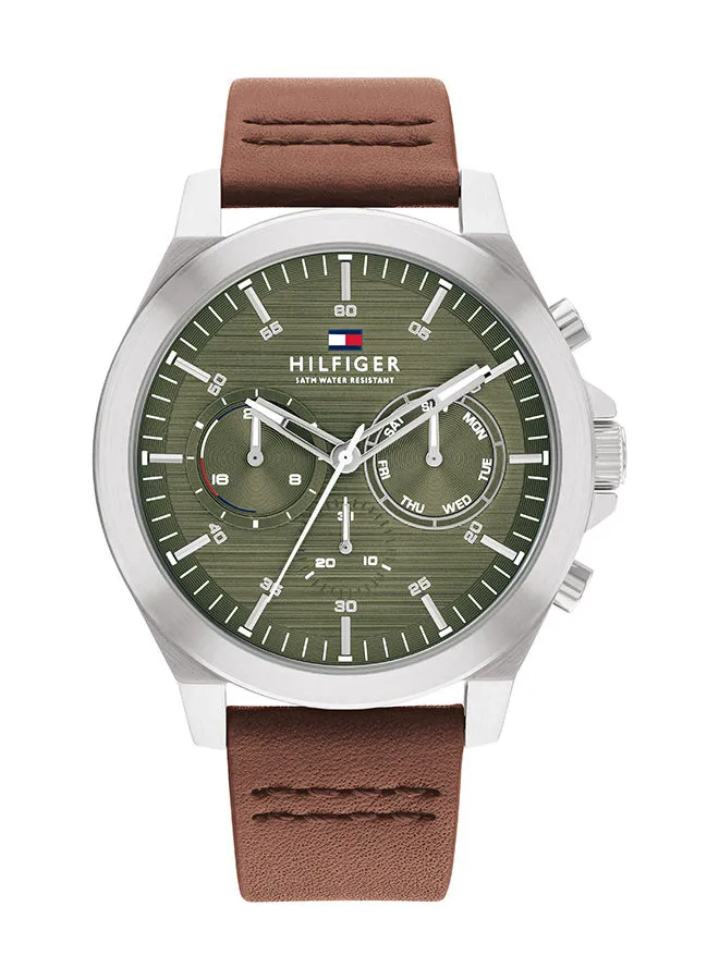 TOMMY HILFIGER Men's Analog Round Shape Leather Wrist Watch 1710522 - 46 Mm