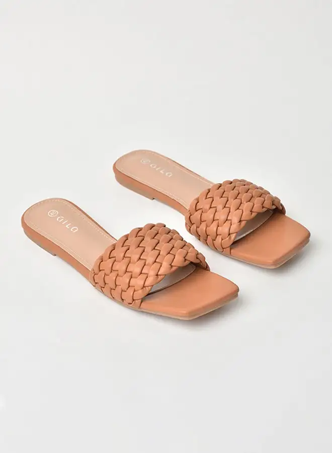 Aila Slip-On Detail Flat Sandals Tan