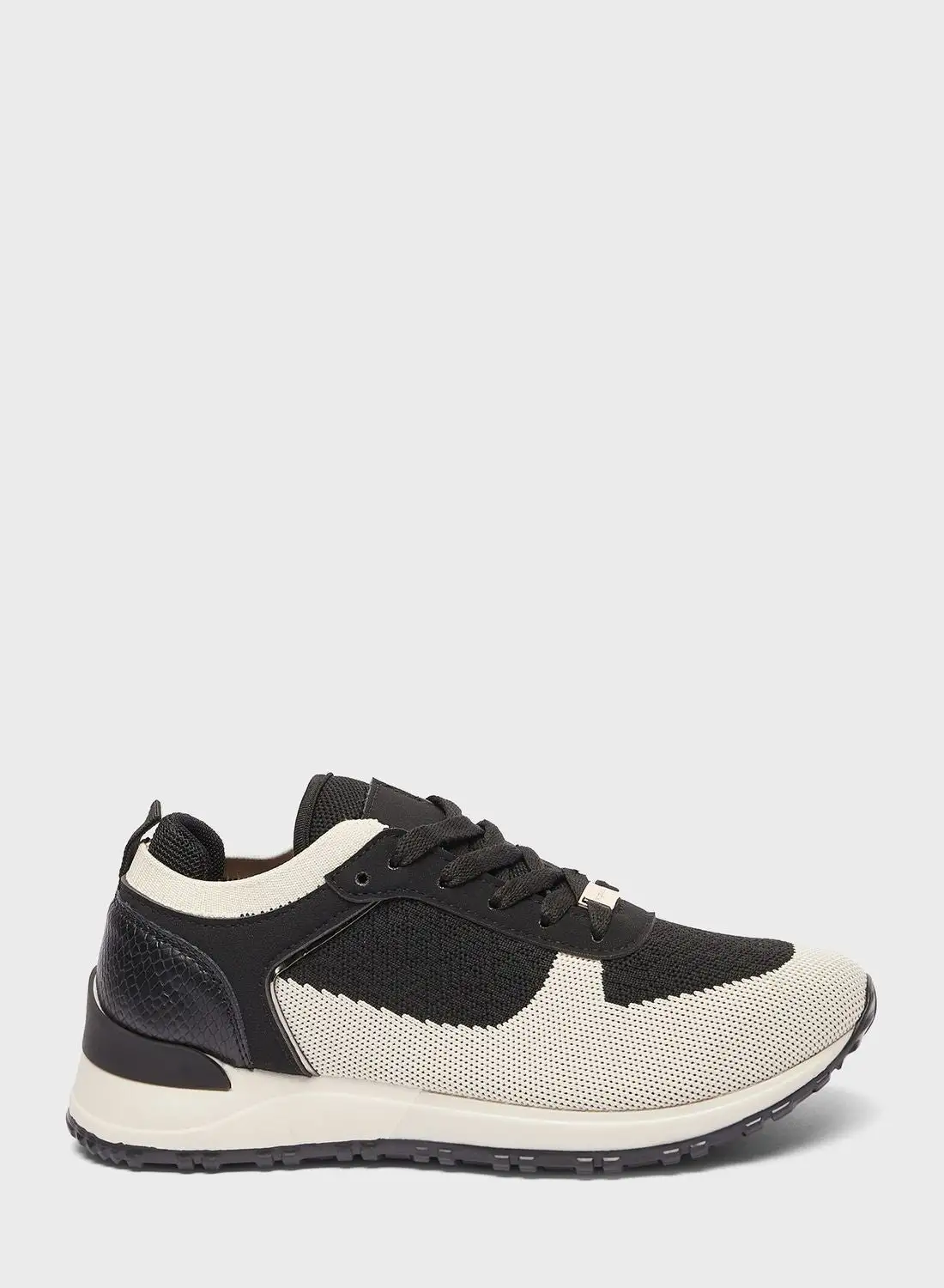 shoexpress Lace Up Low Top Sneakers