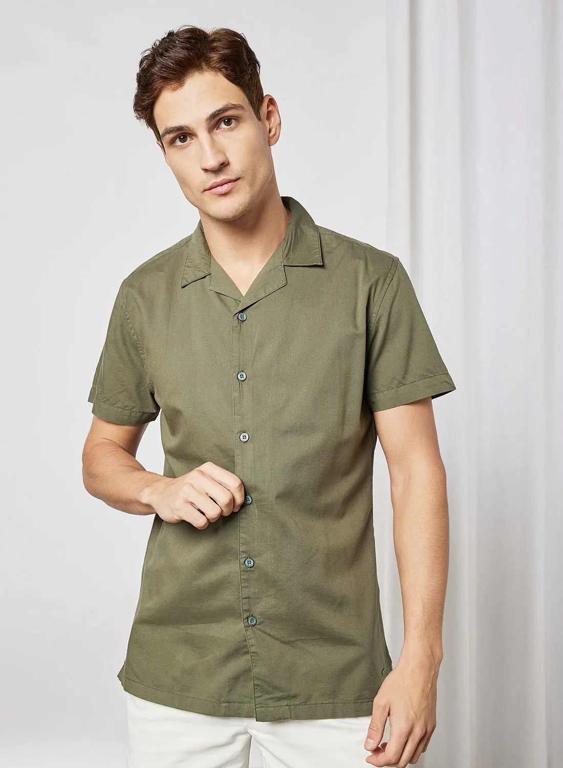 ABOF Solid Pattern Short Sleeve Slim Fit Shirt Olive