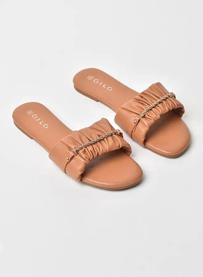 Aila Slip-On Detail Flat Sandals Tan