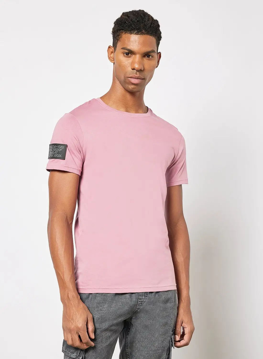 QUWA Crew Neck Waffle Fabric T-Shirt Grey/Pink