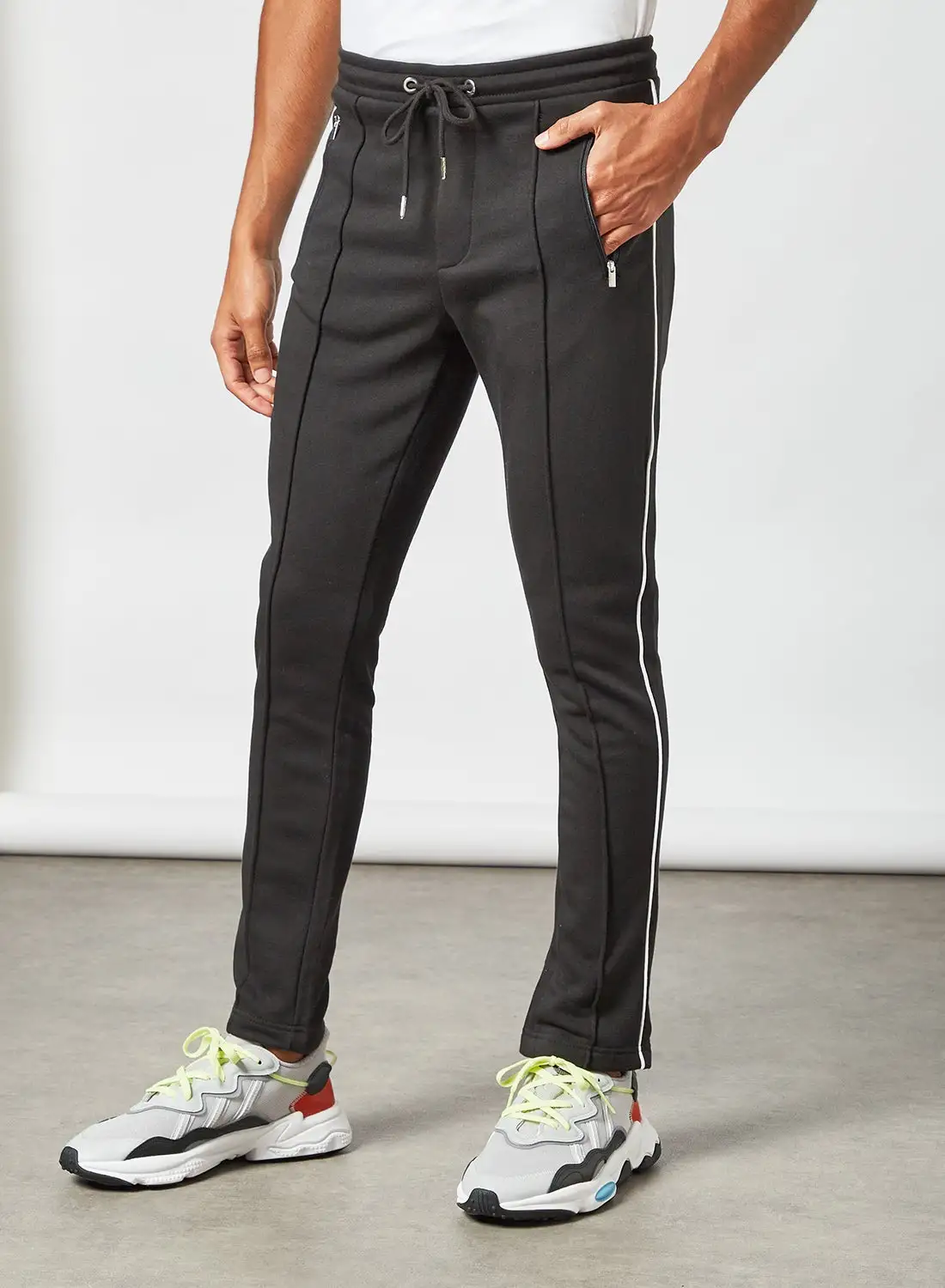 BRAVE SOUL Contrast Piping Joggers Black