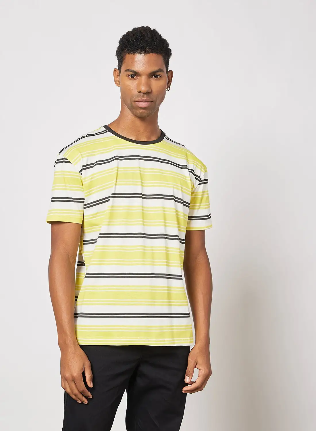 QUWA Striped Crew Neck T-Shirt Yellow