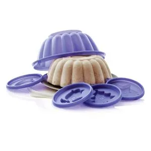 Tupperware Bake Cake Mold - Purple