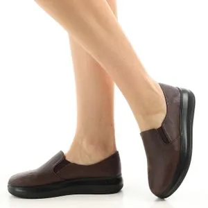 Women's Medical Shoes With A Soft Wedge Sole - Brown