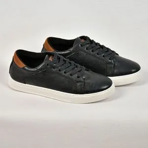 WD Elegant Lace Up Round Sneaker - Black