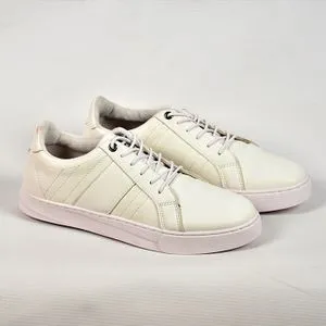 WD Elegant Lace Up Round Sneaker -white