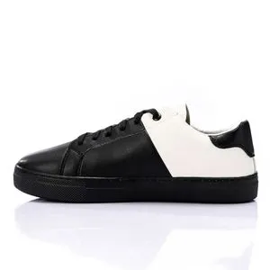 Roadwalker Lace Up Round Toe Sneakers For Men-Black & White