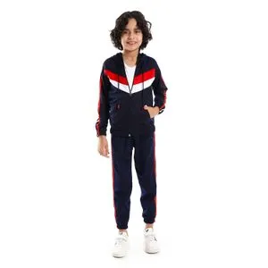 Caesar Boys Training Suit With Pockets And Lined Design.