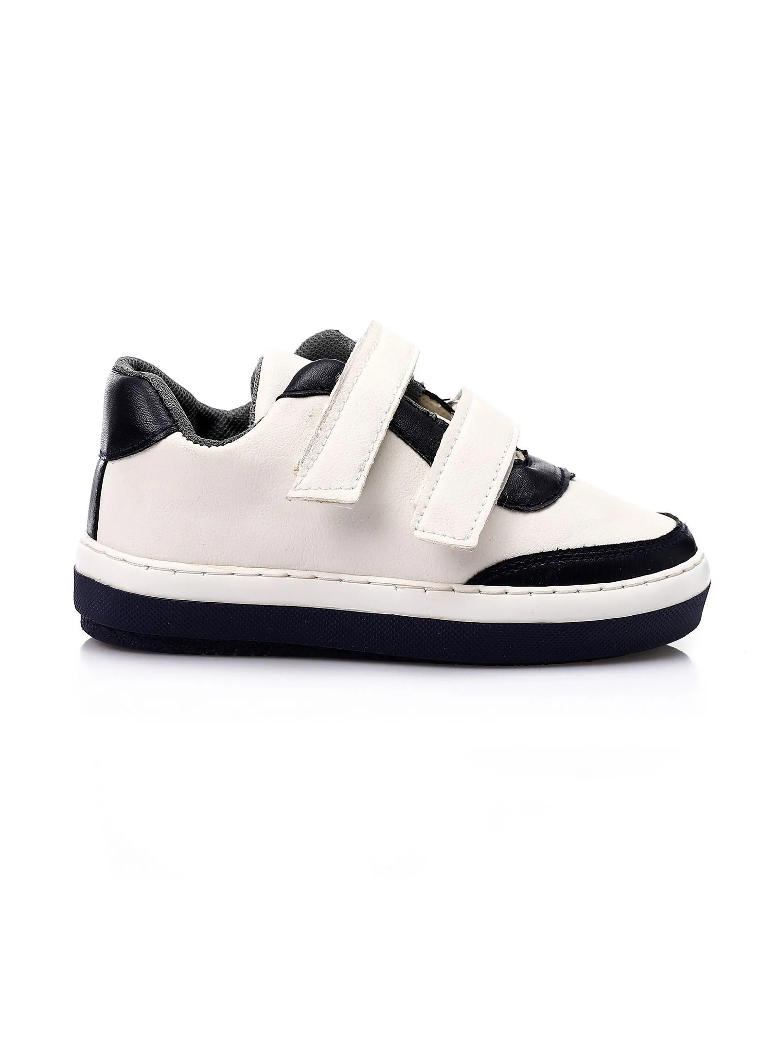 Roadwalker RHK50 Two Tone Velcro Closure Sneakers for Kids