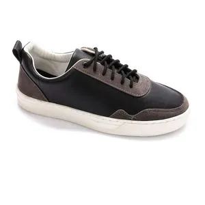 Roadwalker Bi-Tone Lace Up Sneakers - Black & Brown