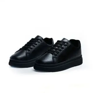 Desert Men Minimalist Lace-up Black Flat Sneakers