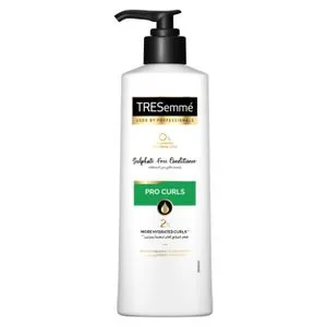 بلسم TRESemmé Pro Curls من Tresemme، زبدة الشيا للحصول على تجعيدات أكثر ترطيبًا بمرتين، خالي من الكبريتات، 250 مل