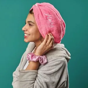 Hers Anti Frizz Microfiber Towel Pink
