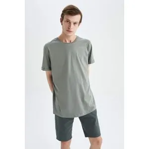 Defacto Long Fit Short Sleeve T-Shirt.