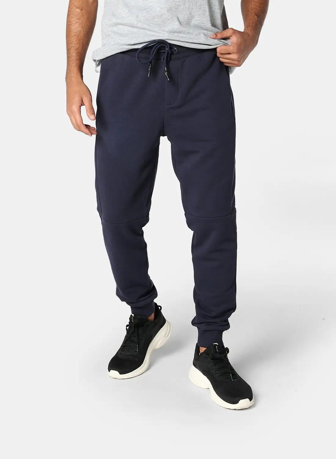 OR JOGGING PANTS