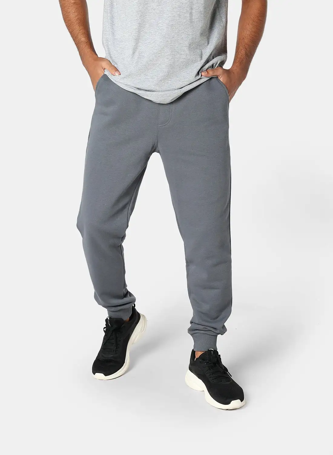 OR JOGGING PANTS