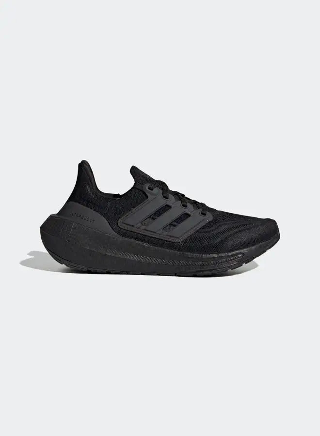 حذاء الجري أديداس Ultraboost خفيف